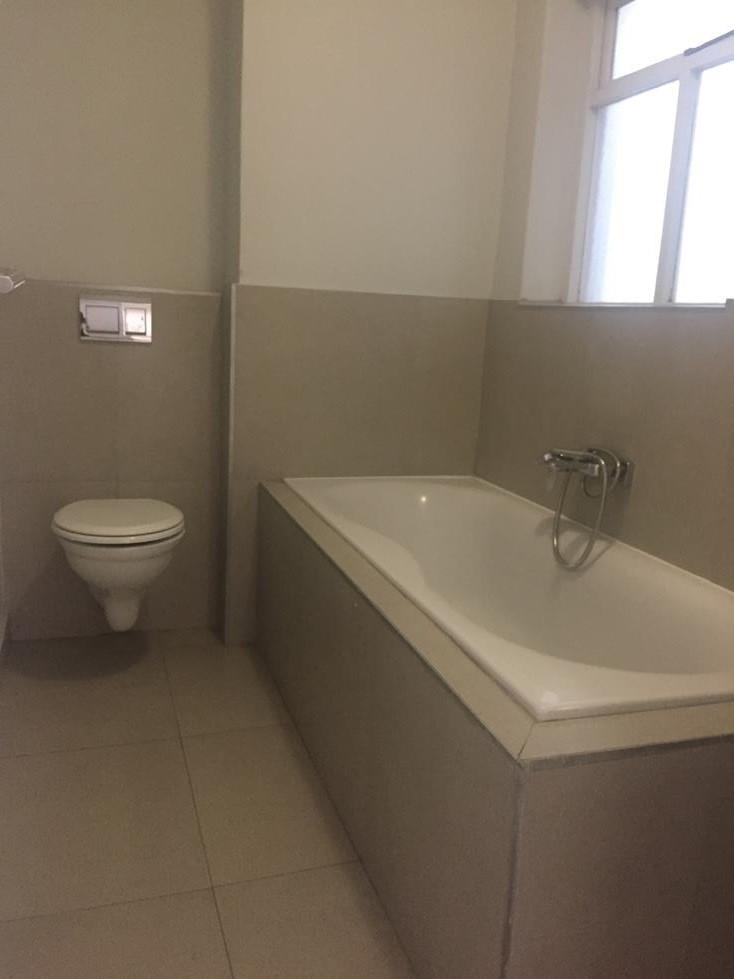 To Let 3 Bedroom Property for Rent in Sea Point Western Cape